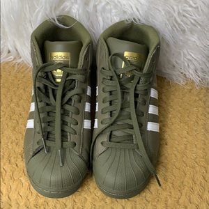 Adidas Hi-top classics